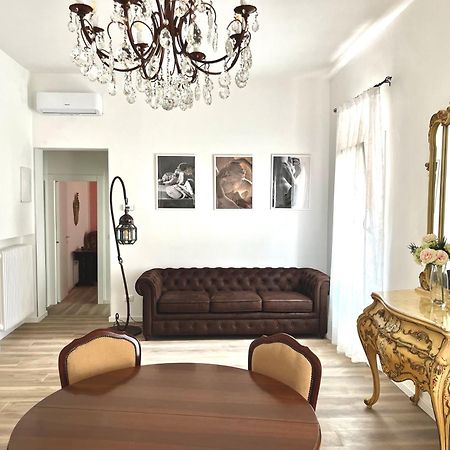 Airoldi Palace Apartment Чоджия Екстериор снимка